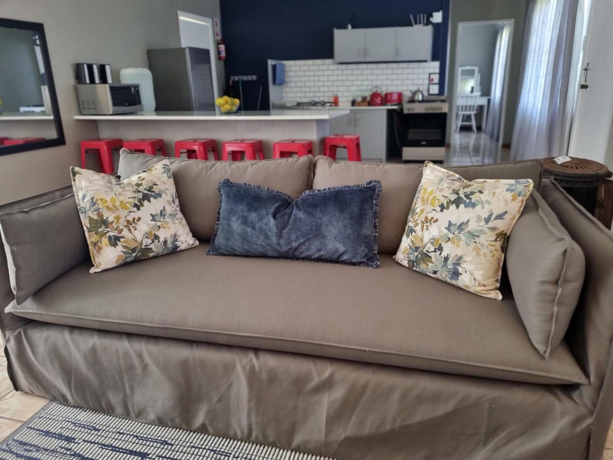 Summerville Place Адо Екстериор снимка